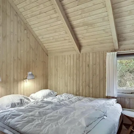 Catarine - 1-1km From The Sea By Interhome