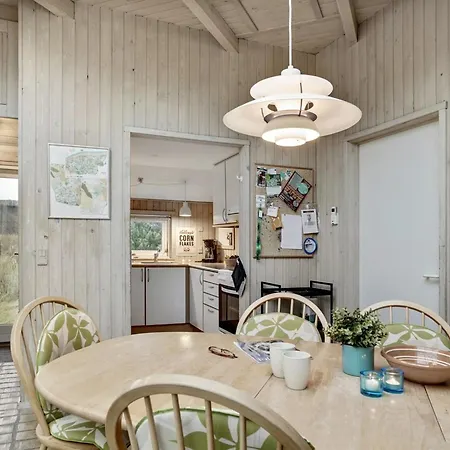 Catarine - 1-1km From The Sea By Interhome Feriehus